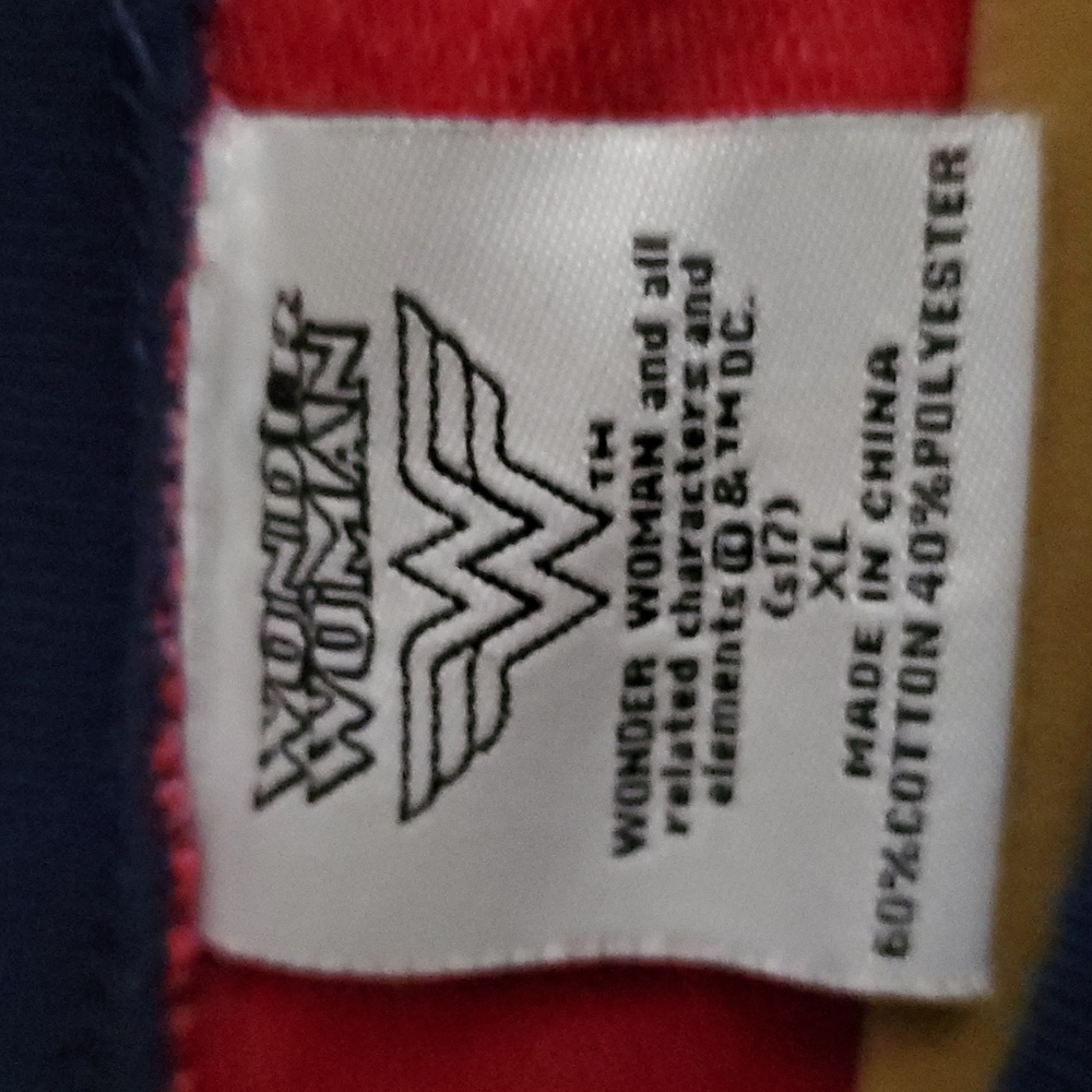 Wonder Woman Top - Picture 6 of 6